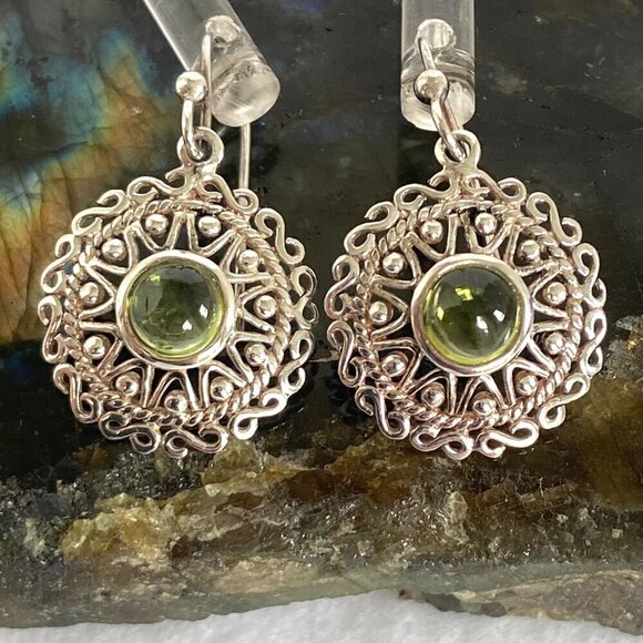 Sterling Silver 925 Celtic Infinity Knot Round Filigree Peridot Dangle Earrings - Picture 5 of 16